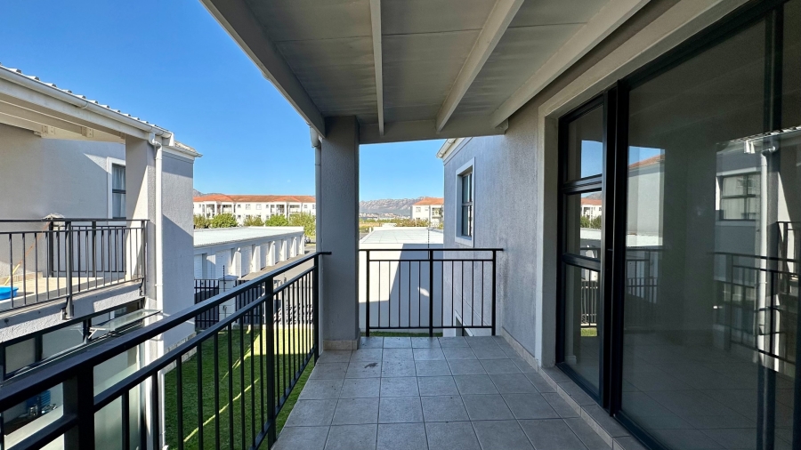 2 Bedroom Property for Sale in Heritage Park Western Cape